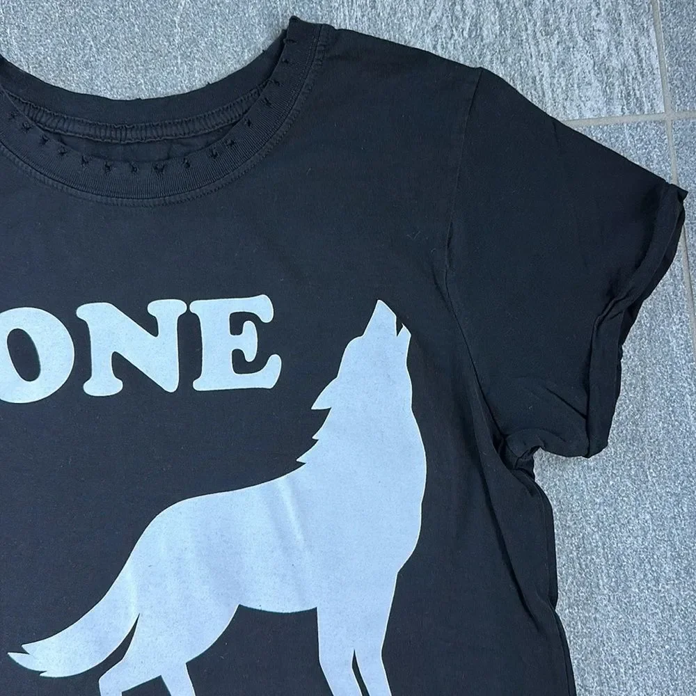 NWOT Recycled Karma “LONE” Howling Wolf Graphic Tee in Black Short Cuff Sleeve S - Picture 4 of 15